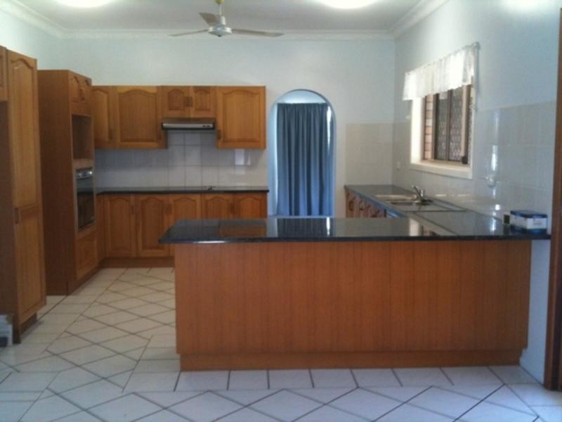 11B Hutcheon Street, Kawana QLD 4701